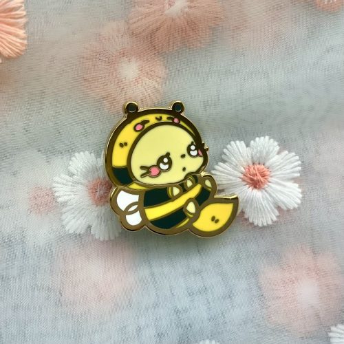 Bumble Bean Enamel Pin (Seconds Grade)
