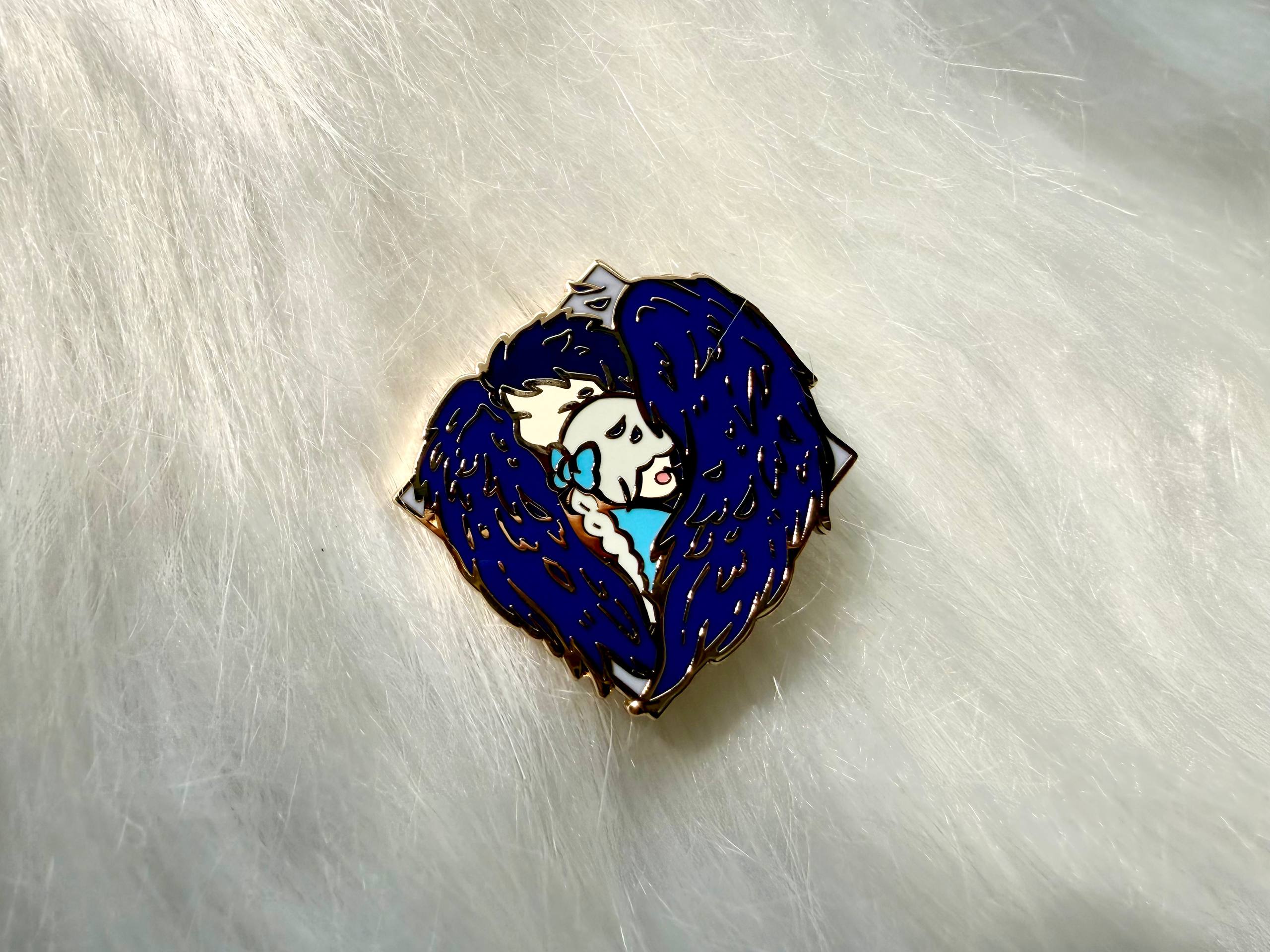 Diamond Howl Sophie Bird Form Enamel Pin (Grade A)