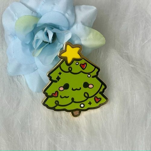 Xmas Tree Enamel Pin (Grade A)
